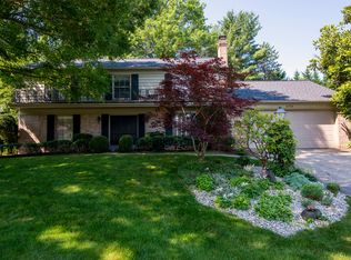 8744 Sleepy Hollow Ln, Potomac, MD 20854