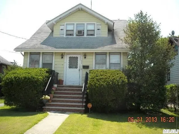 142 East Ave, Freeport, NY 11520