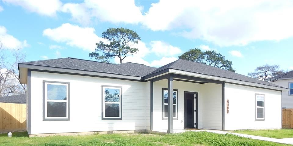 1st image of 8308 Shady Dr
