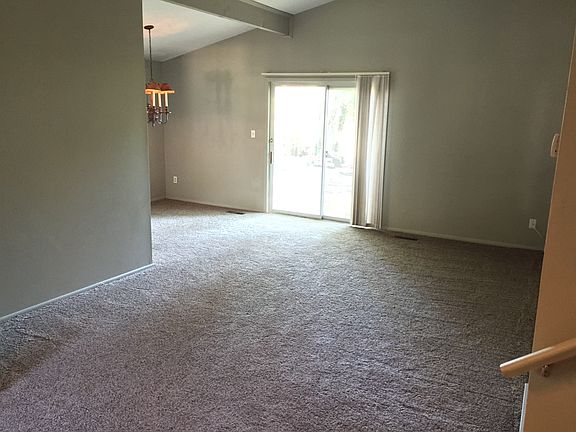 2nd image of 4139 Shelley Dr