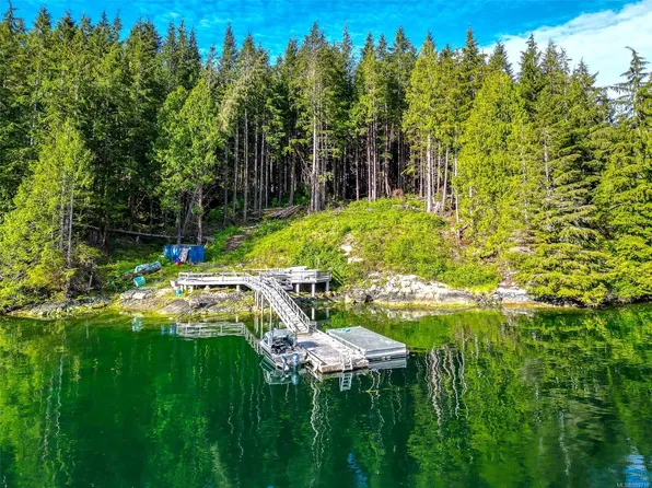 LOT E Cheeyah Is, Bamfield, BC V0R 2B0