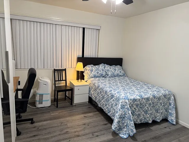 2133 Norwood St #2 — Photo 10