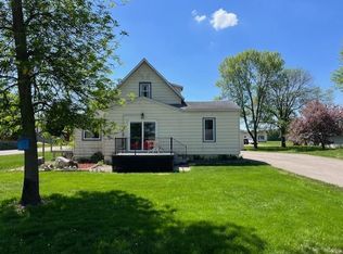 400 Main St W, Morristown, MN 55052