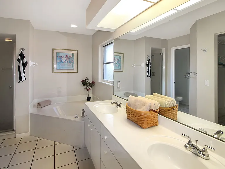 1180 Palmetto Dr — Photo 16