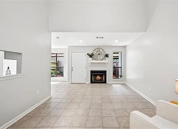 3rd image of 128 Pineridge St W Unit 128