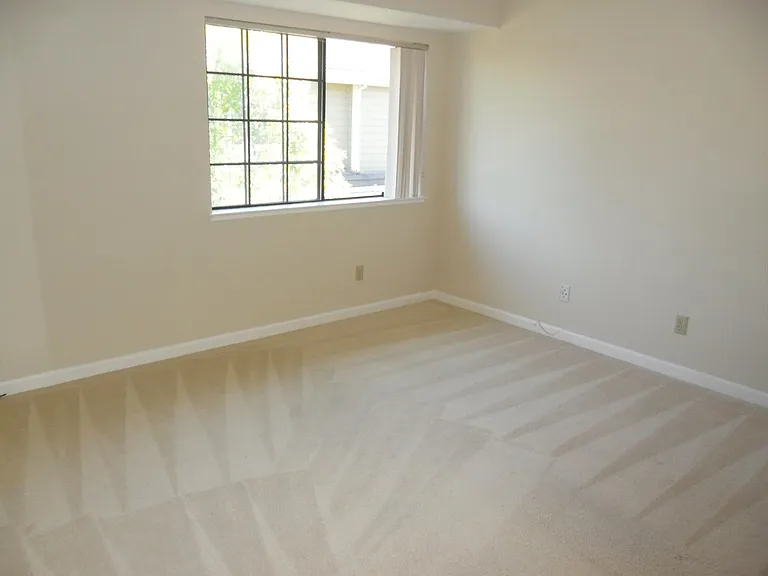 6915 Chantel Ct — Photo 8