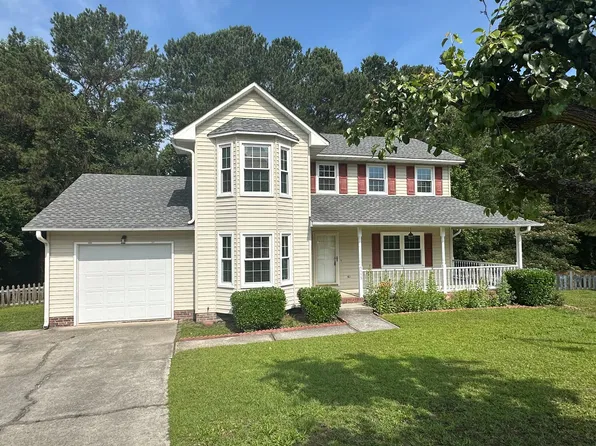 5553 Hartfield Ct, Fayetteville, NC 28311