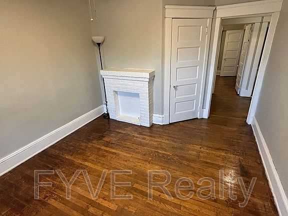3rd image of 14811 Clifton Blvd APT 5