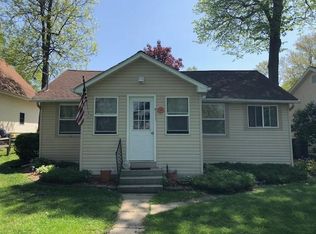 4111 Woodland Ave, Manitou Beach, MI 49253
