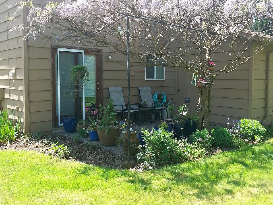 2nd image of 1341 Madras St SE