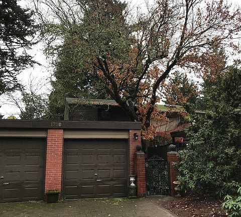 2nd image of 1700 Evergreen Park Ln SW