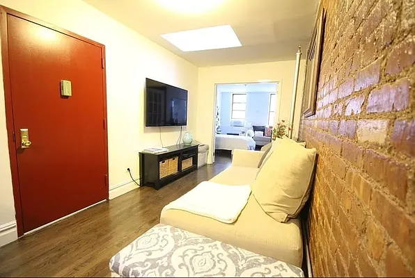 Rented by Compass | media 6