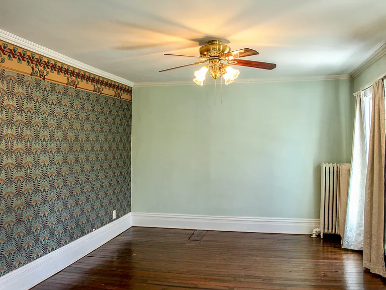1441 Park Ave — Photo 8
