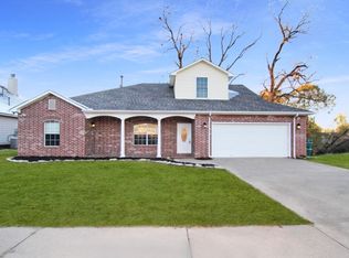 5122 S Redbud Dr W, Sand Springs, OK 74063