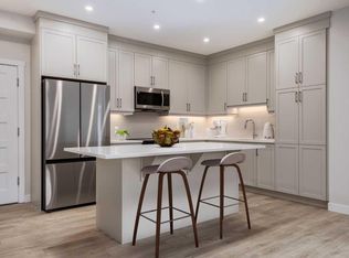 2117 81st St SW #2204, Calgary, AB T3H 6H5