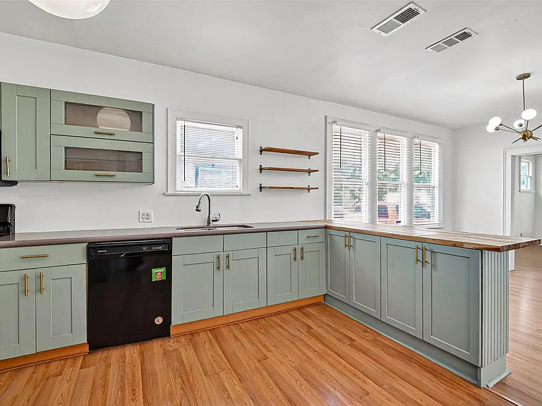 2519 Stevens St — Photo 21