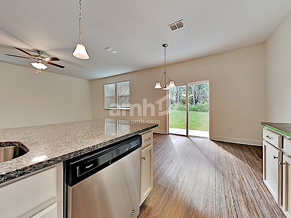 4th image of 8644 Highfield Ave