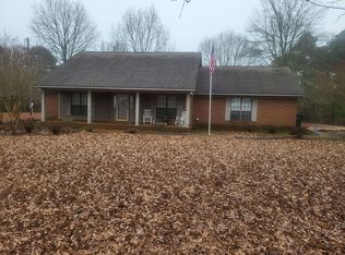 837 Salem Ave, Holly Springs, MS 38635