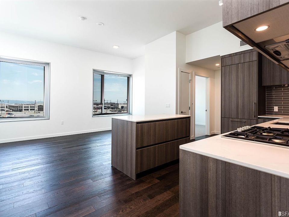 1st image of 1000 3rd St #412