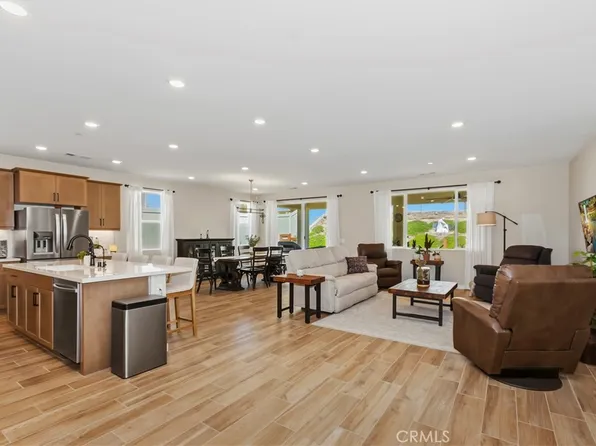1560 Foothill Dr, Banning, CA 92220