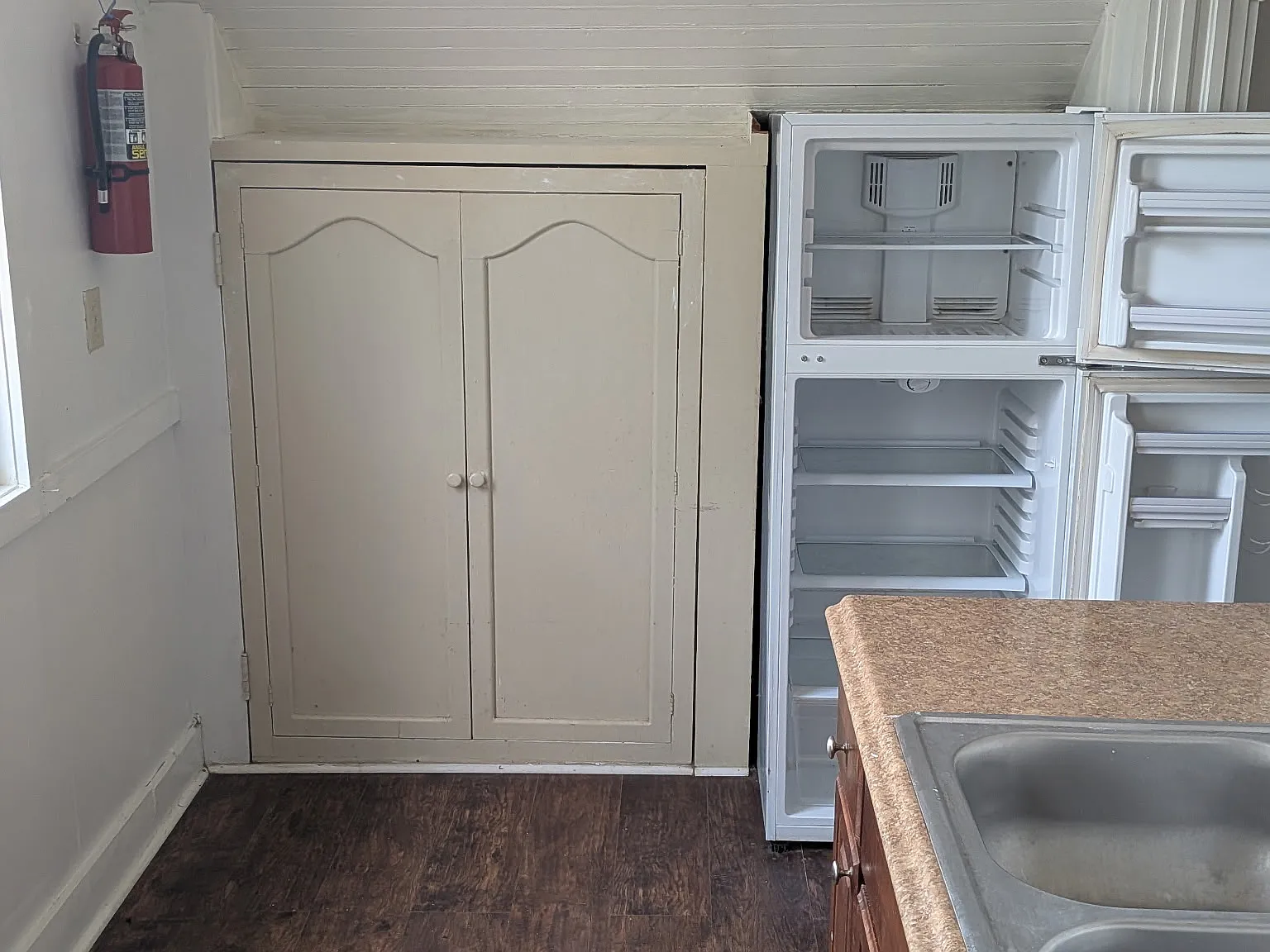 Studio, 450 sqft, $900 — Photo 2