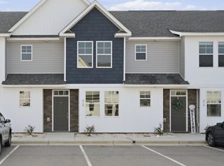 216 Sandy Cove Lane, Sneads Ferry, NC 28460