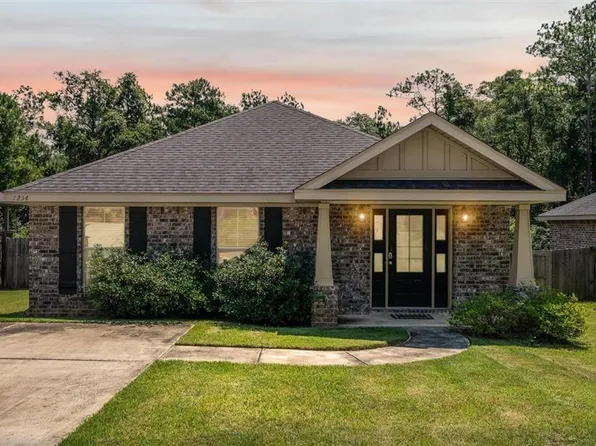 1254 Forest Glen Dr W, Mobile, AL 36618