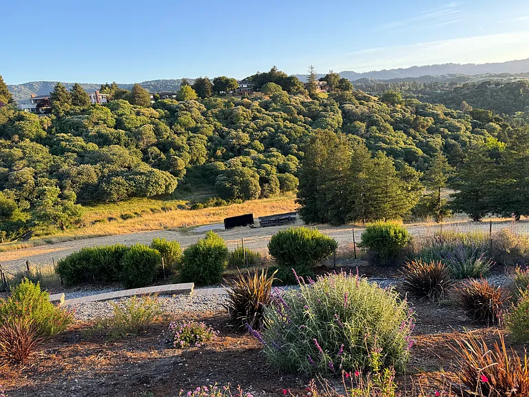 1-2000 Saddle Mountain Dr — Photo 2