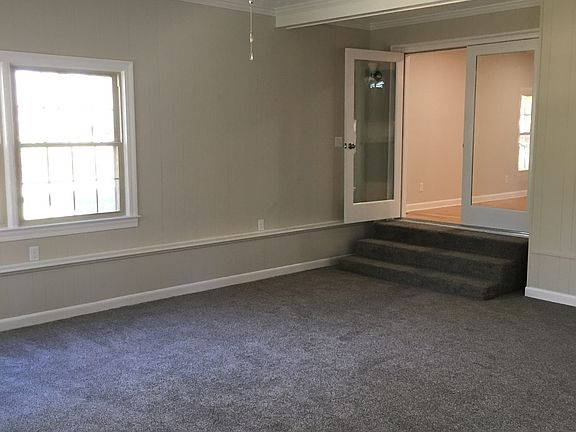 3rd image of 4601 Old Woodland Dr