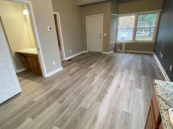 3rd image of 1806 4th St #2