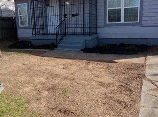 3908 E Berry St, Fort Worth, TX 76105