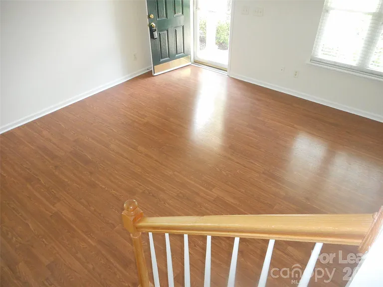 322 Deep Water Ln — Photo 21