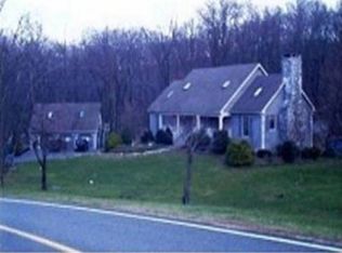 8579 Oak Hollow Ln, Macungie, PA 18062