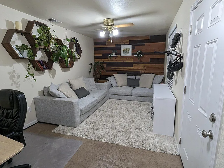 4318 Illinois Ave — Photo 14