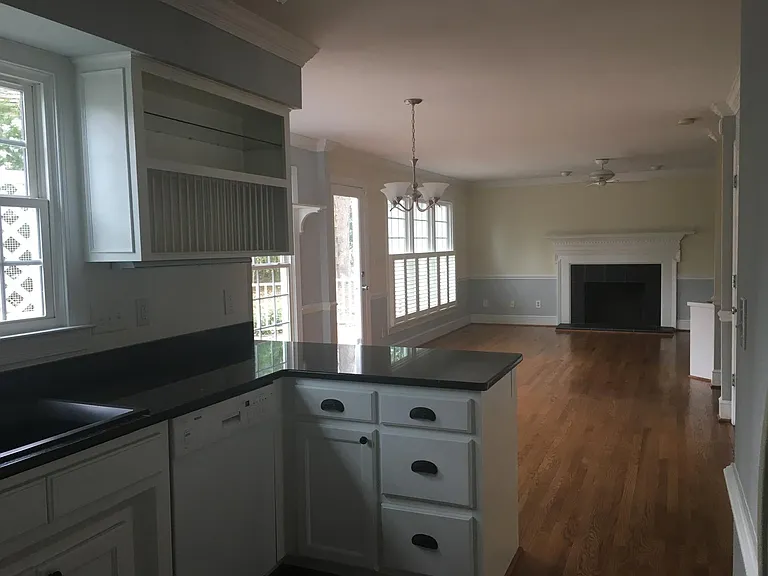 2404 Kentfield Dr — Photo 4