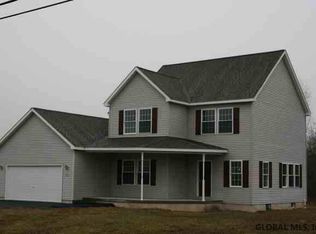 118 Green Barn Rd, Fort Edward, NY 12828