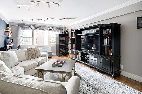 Sold by Compass | media 16