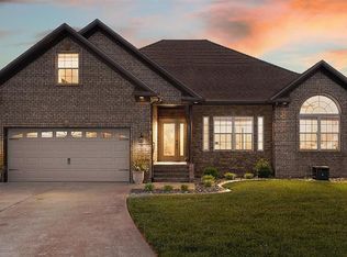 826 Biscaynne Ct, Bowling Green, KY 42101