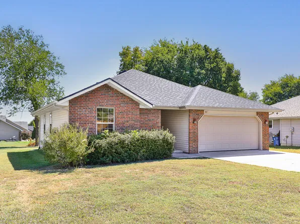 420 S Elgin Avenue, Bolivar, MO 65613
