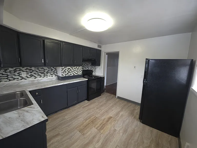 1400 Wolfe Ave #3 — Photo 8
