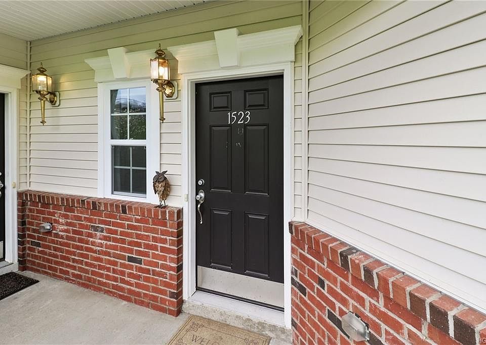1st image of 1523 Balsam Dr