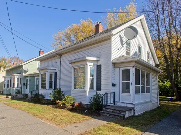 41 High St, South Hadley, MA 01075