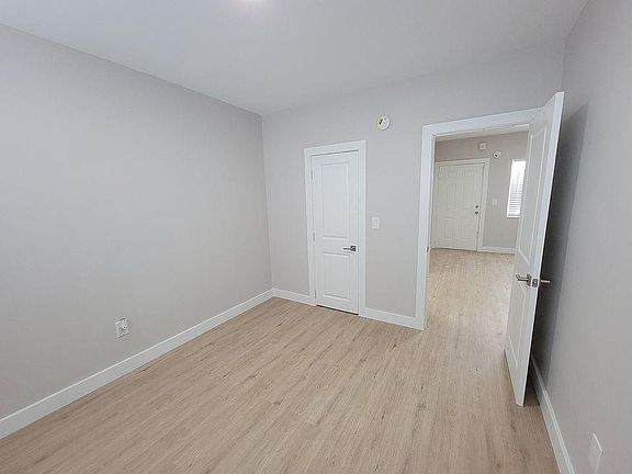 5th image of 1316 NE Miami Ct