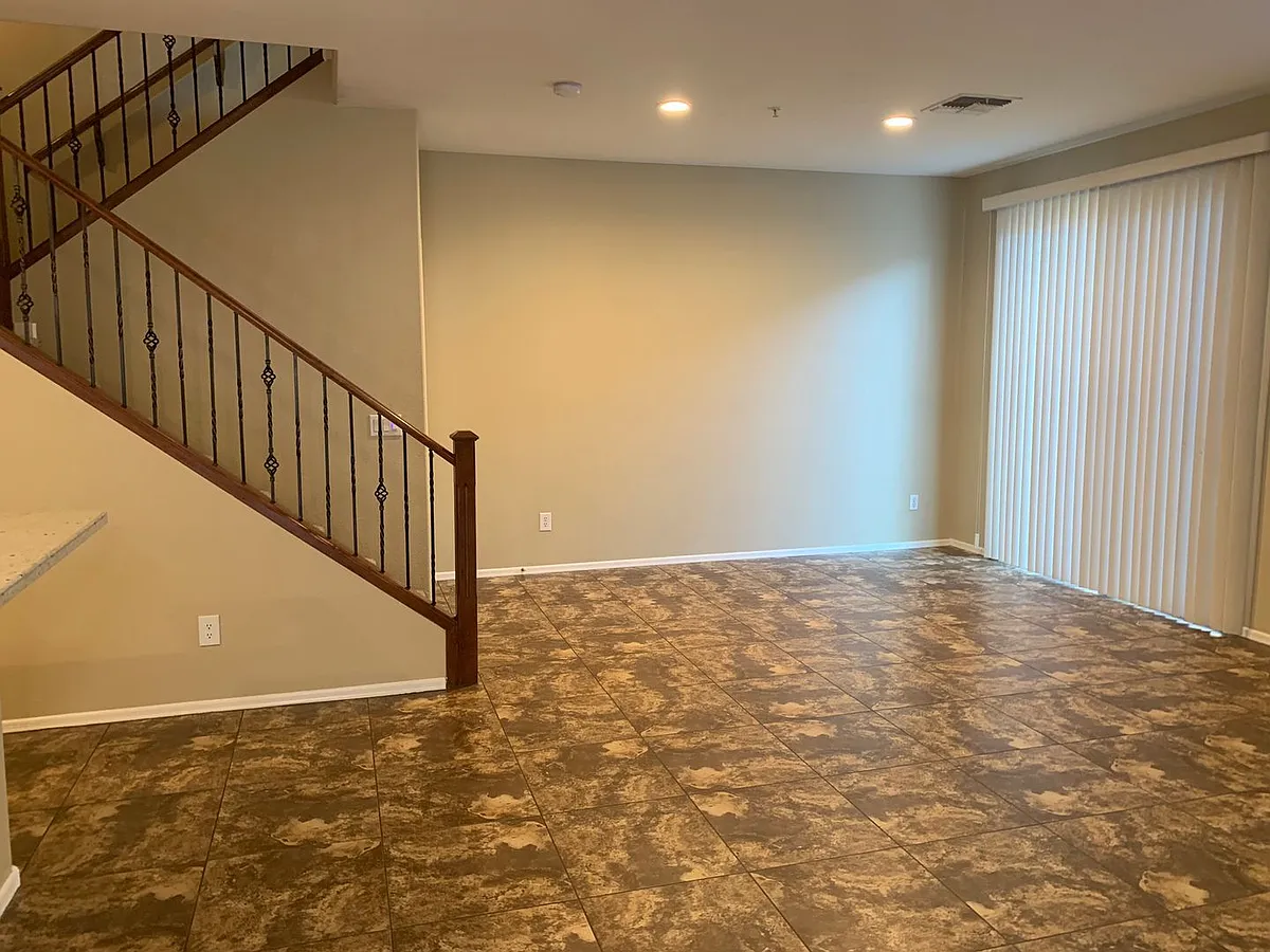 Building Photo - 1265 S Aaron Dr #348