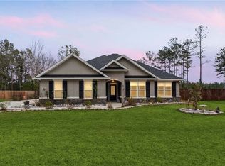 212 Northshore Dr, Kingsland, GA 31548