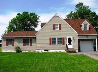 689 Shackelton Point Rd, Bridgeport, NY 13030