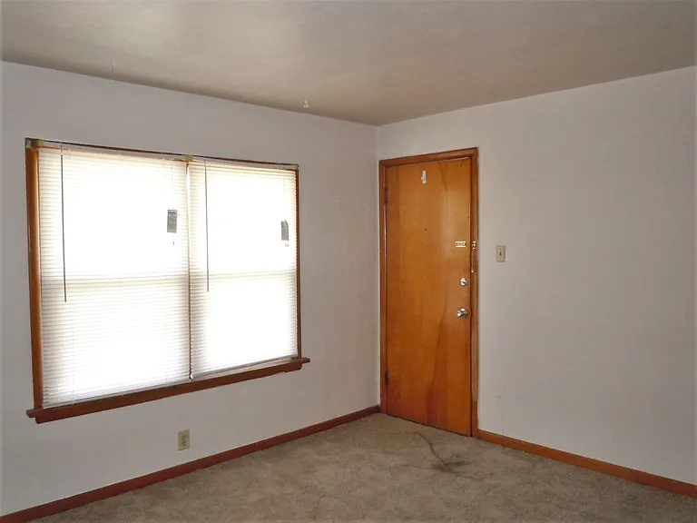 208 Caseyville Rd — Photo 3