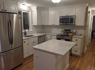 26 Schofield Dr, Franklin, MA 02038