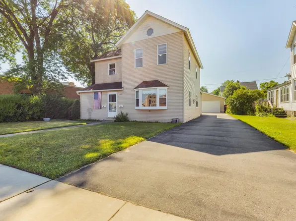 1831 Dunlap Ave, Marinette, WI 54143