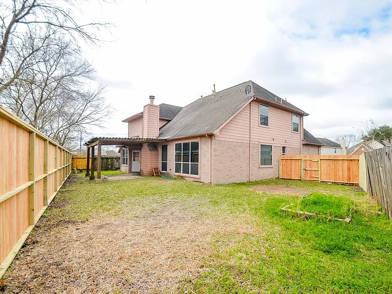 12811 Candace Ct — Photo 32